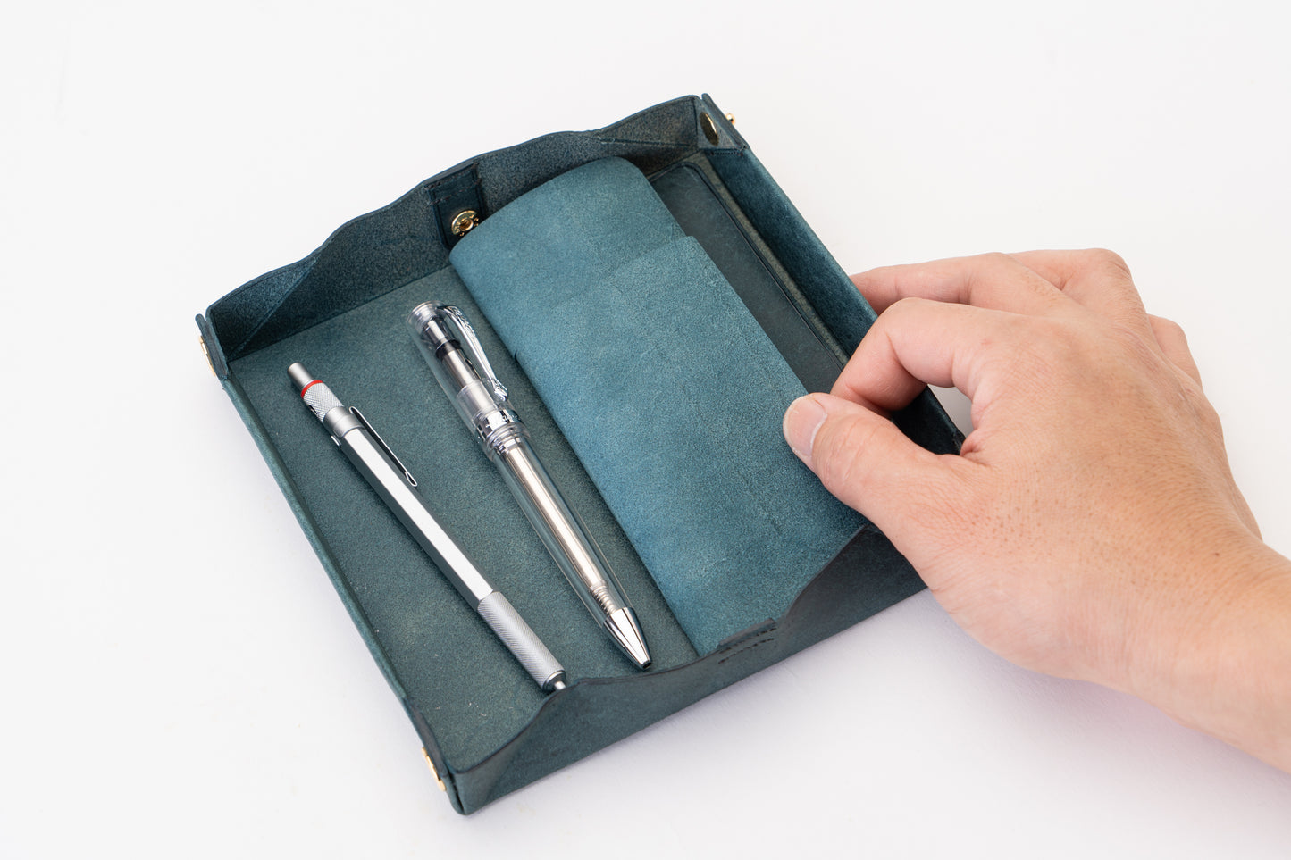 ペントレイにもなるペンケース dritto Pen roll L